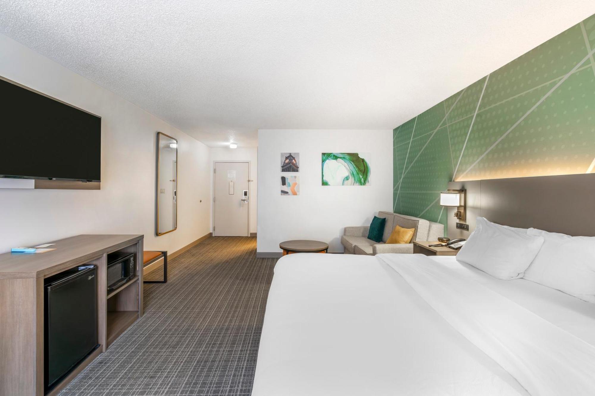 Comfort Inn & Suites Louisville Airport Fair & Expo מראה חיצוני תמונה
