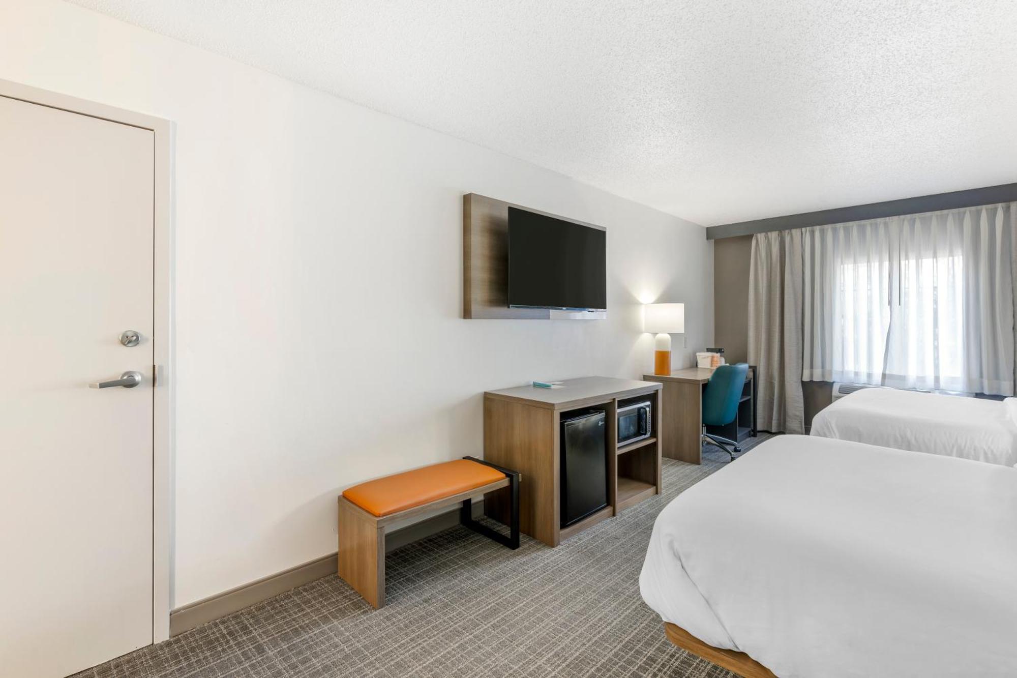 Comfort Inn & Suites Louisville Airport Fair & Expo מראה חיצוני תמונה